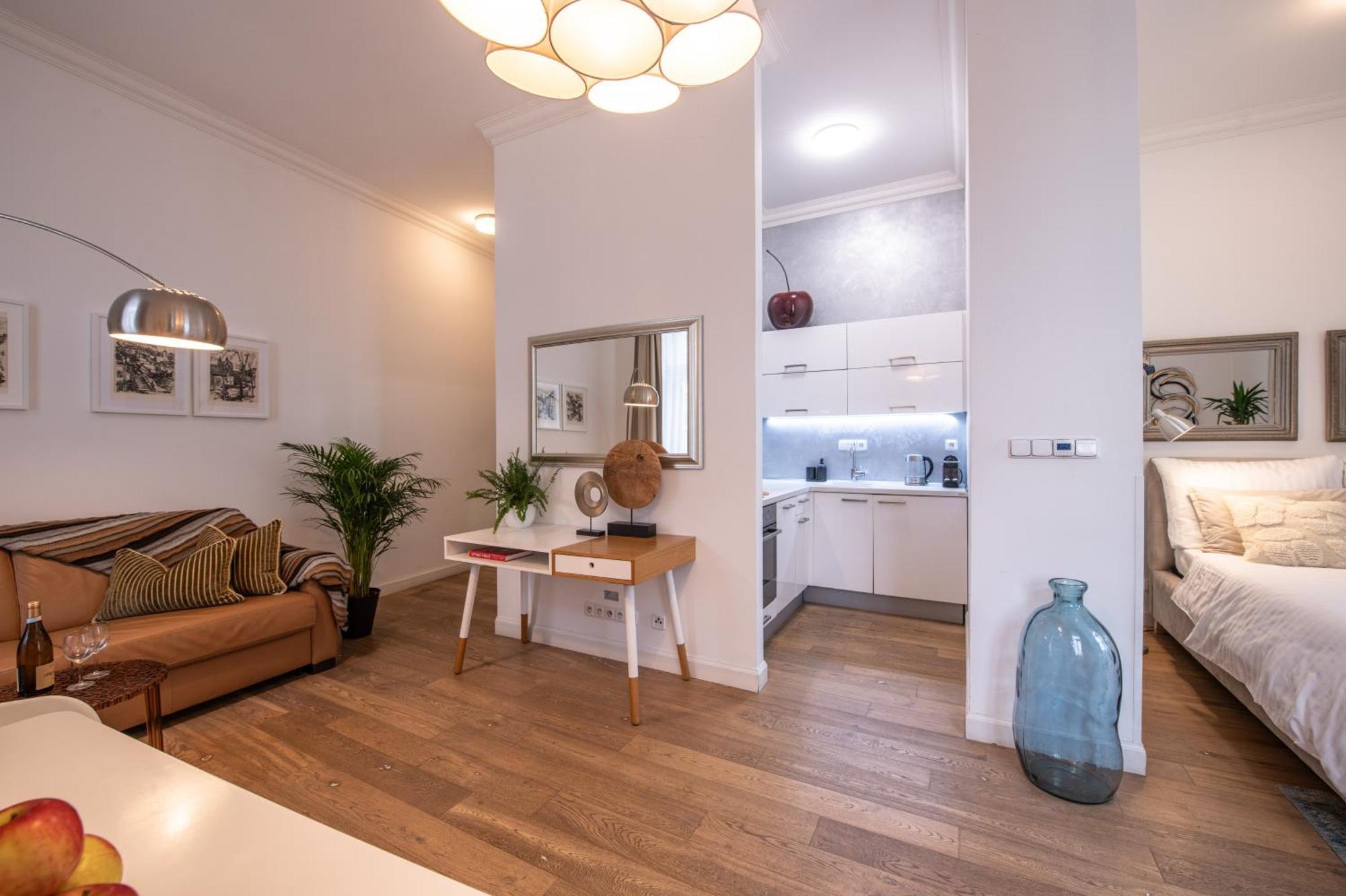 Modern Downtown Apt - Renovated, On Ideal Location Prague Luaran gambar