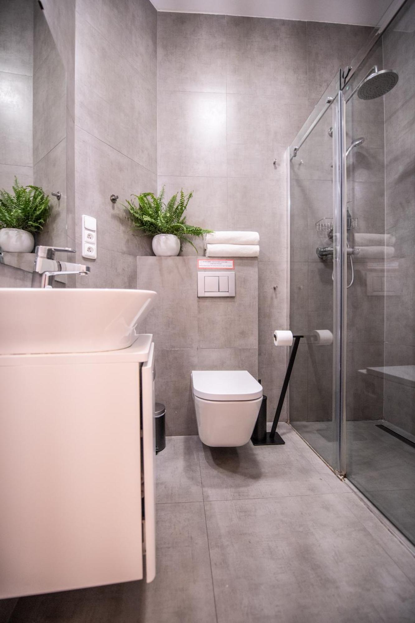 Modern Downtown Apt - Renovated, On Ideal Location Prague Luaran gambar