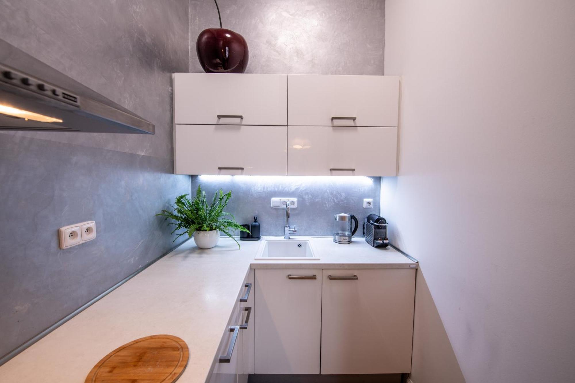 Modern Downtown Apt - Renovated, On Ideal Location Prague Luaran gambar
