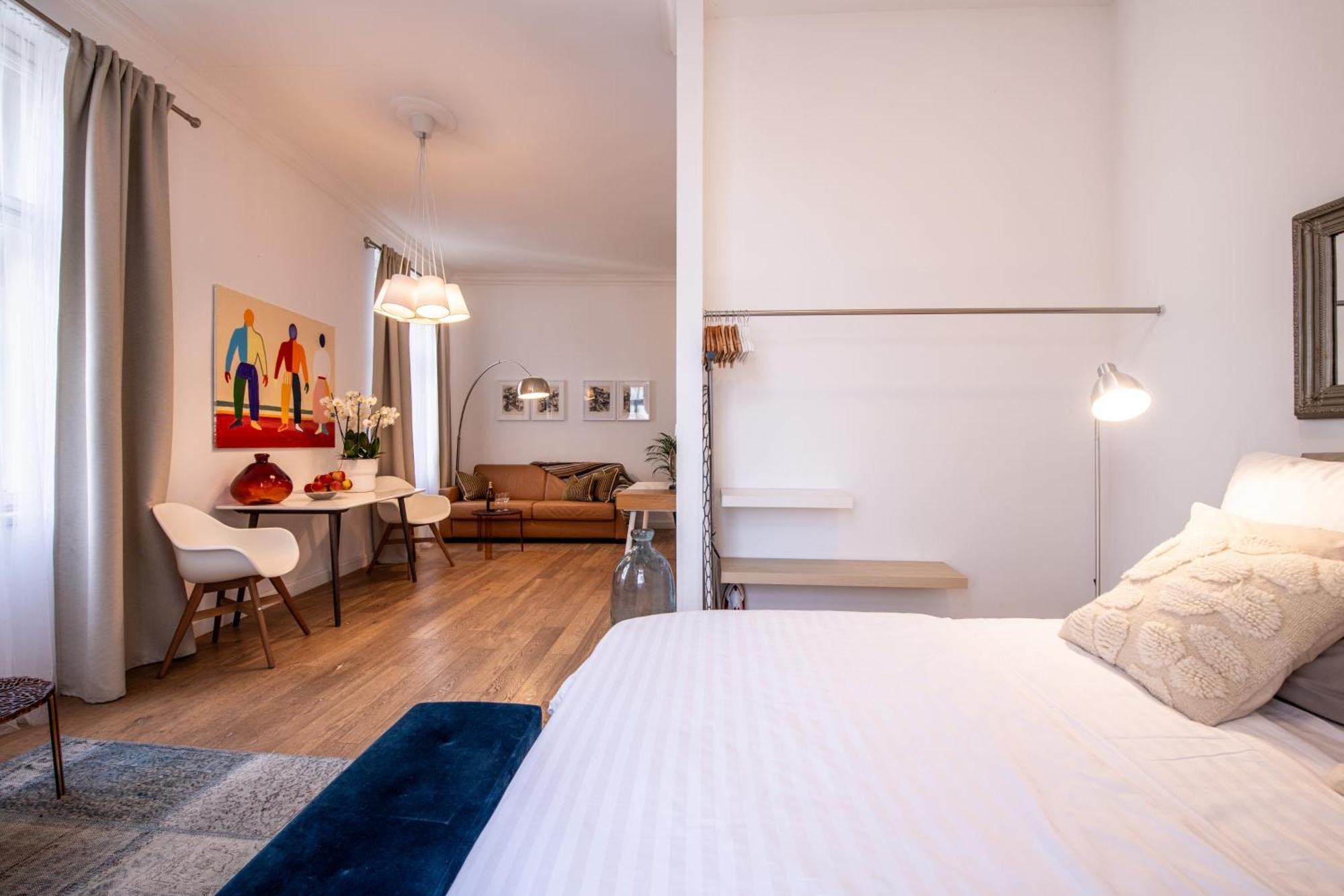 Modern Downtown Apt - Renovated, On Ideal Location Prague Luaran gambar