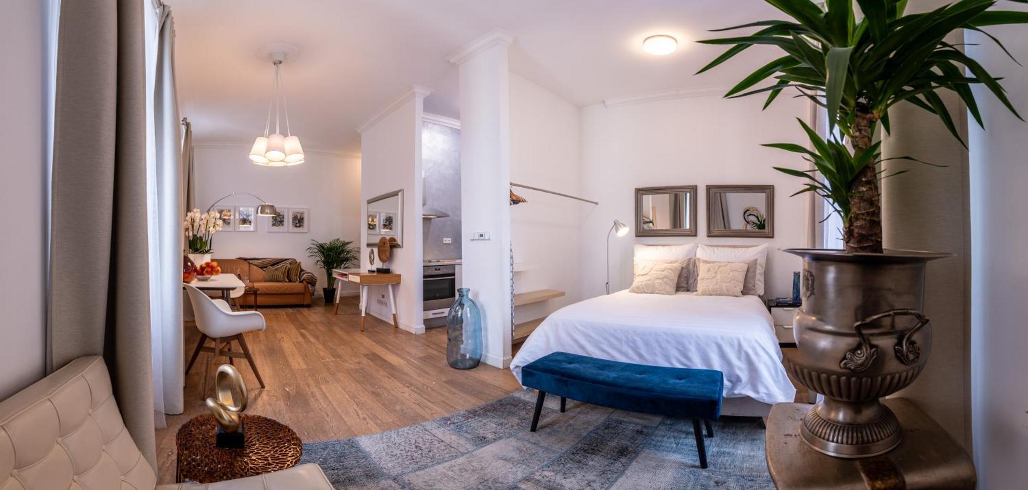 Modern Downtown Apt - Renovated, On Ideal Location Prague Luaran gambar